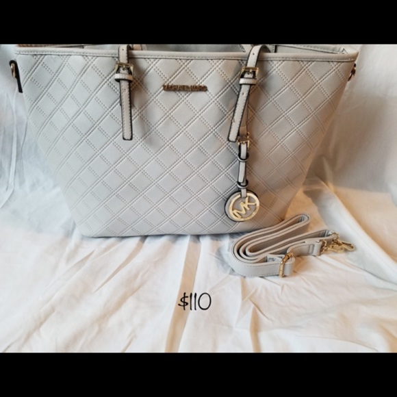 Purses - Picture 16 of 16